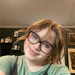 Meet your Posher, Laynie